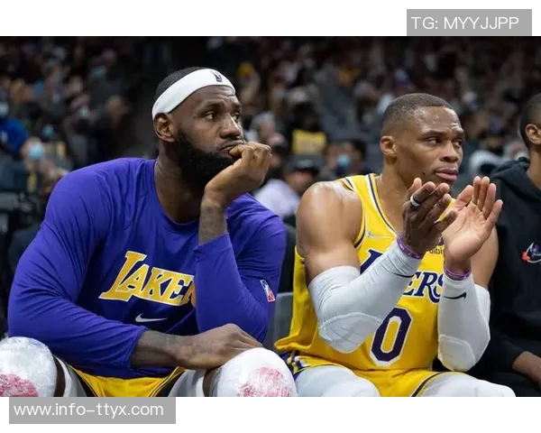 威少湖人时期离谱失误合集曝光FBI或需介入调查其表现 威少湖人时期离谱失误合集曝光FBI或需介入调查其表现